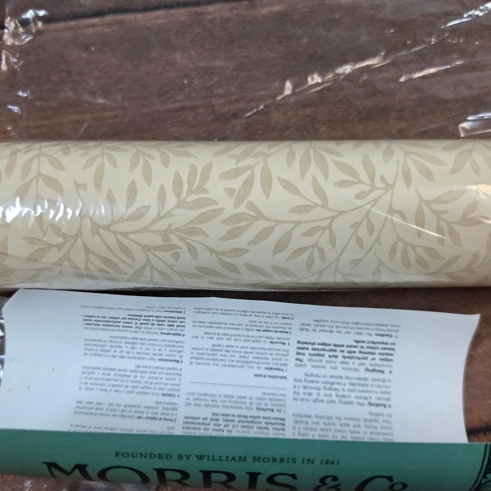 Morris & Co Wallpaper Standen WR8045/10 Beige New Arts and Crafts Leaf Pattern